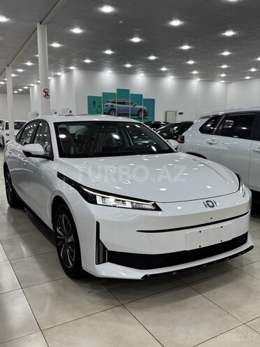 Changan Qiyuan A05 2024, 0 km - 1.5 л - Bakı