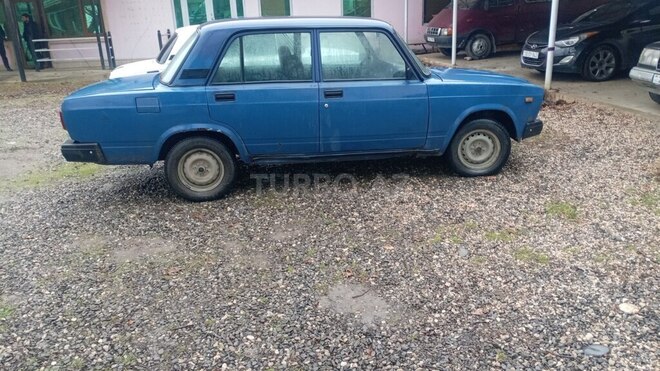 LADA (VAZ) 2107 2004, 32,560 km - 1.6 л - Xudat