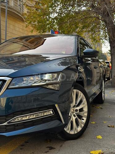 Skoda Superb 2021, 25,256 km - 2.0 l - Bakı