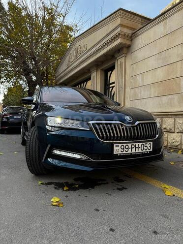 Skoda Superb 2021, 25,256 km - 2.0 l - Bakı
