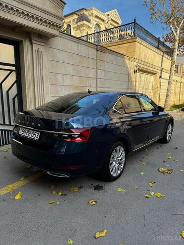 Skoda Superb 2021, 25,256 km - 2.0 l - Bakı