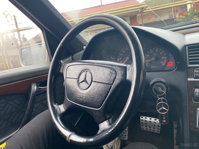 Mercedes C 200 1994, 289,580 km - 2.0 л - Bakı