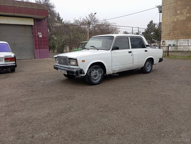 LADA (VAZ) 2107 2003, 24,860 km - 1.6 л - Şirvan
