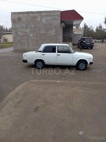 LADA (VAZ) 2107 2003, 24,860 km - 1.6 л - Şirvan