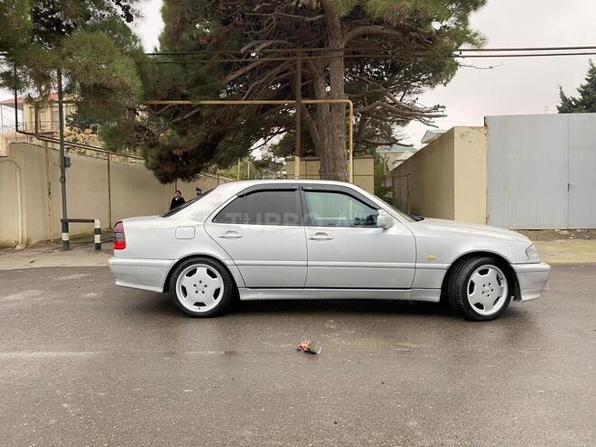 Mercedes C 240 2000, 227,100 km - 2.4 l - Bakı
