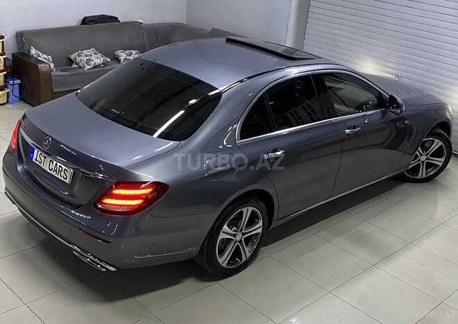 Mercedes E 220 d-14