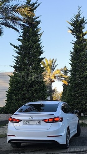 Hyundai Elantra 2018, 154,497 km - 2.0 l - Astara