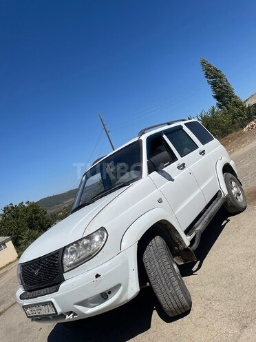 UAZ Patriot-6