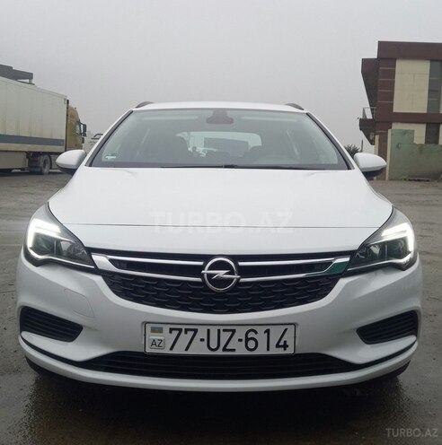 Opel Astra 2018, 211,000 km - 1.6 l - Bakı