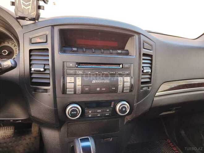 Mitsubishi Pajero 2011, 181,000 km - 3.5 l - Bakı