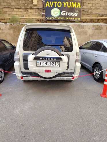 Mitsubishi Pajero 2011, 181,000 km - 3.5 l - Bakı