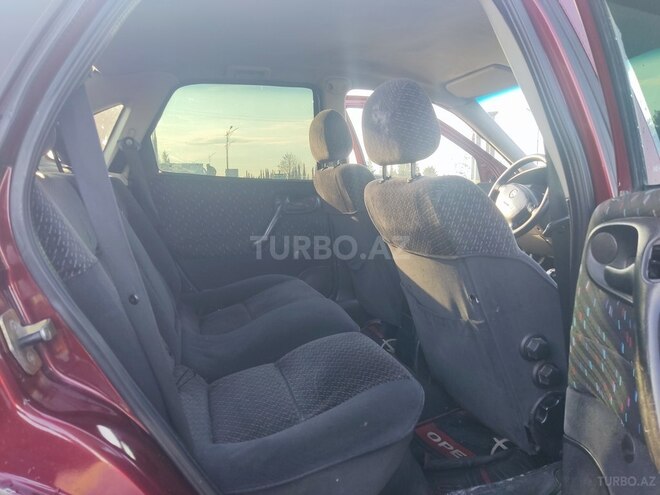 Opel Vectra 1996, 257,000 km - 1.6 l - Qax