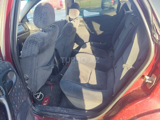 Opel Vectra 1996, 257,000 km - 1.6 l - Qax