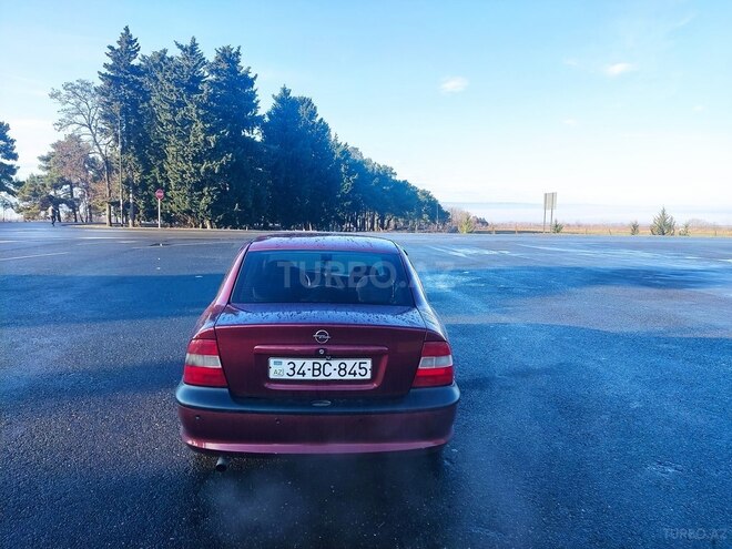 Opel Vectra 1996, 257,000 km - 1.6 l - Qax