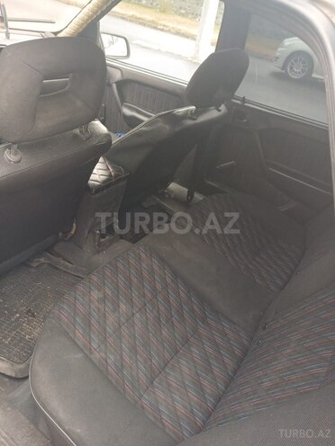 Opel Vectra 1994, 245,700 km - 1.6 l - Qax