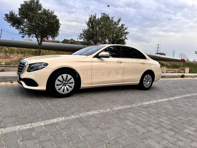 Mercedes E 220 d 2018, 309,000 km - 2.0 l - Bakı