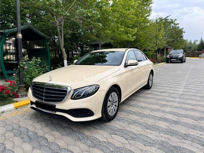 Mercedes E 220 d 2018, 309,000 km - 2.0 l - Bakı
