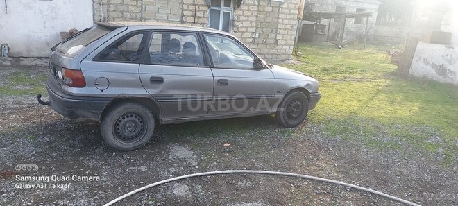 Opel Astra 1993, 247,654 km - 1.4 l - Bərdə