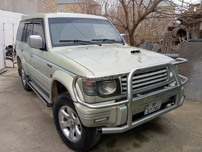 Mitsubishi Pajero 1995, 600,000 km - 2.8 l - Bakı