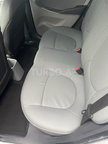 Hyundai Accent 2017, 136,700 km - 1.6 l - Bakı