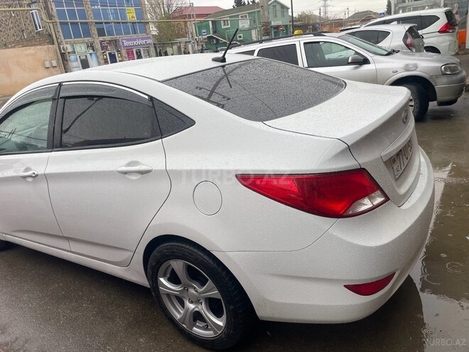Hyundai Accent 2017, 136,700 km - 1.6 l - Bakı