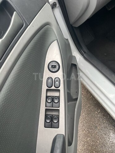 Hyundai Accent 2017, 136,700 km - 1.6 l - Bakı