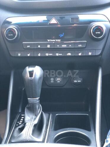 Hyundai Tucson 2016, 190,000 km - 1.7 l - Bakı