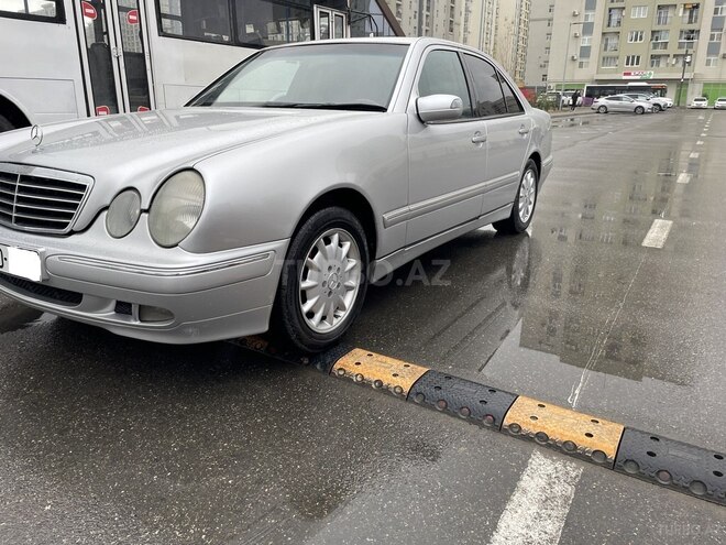 Mercedes E 270 2000, 279,600 km - 2.7 l - Bakı