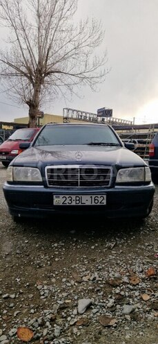 Mercedes C 230 1986, 390,000 km - 2.3 l - Göyçay