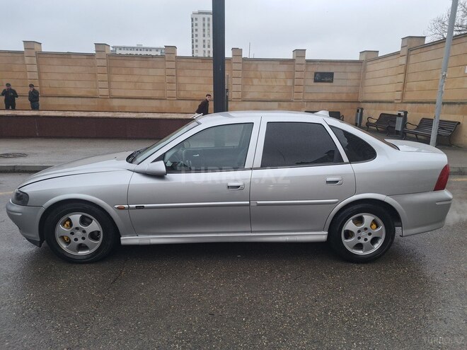 Opel Vectra 2000, 220,000 km - 1.8 l - Bakı