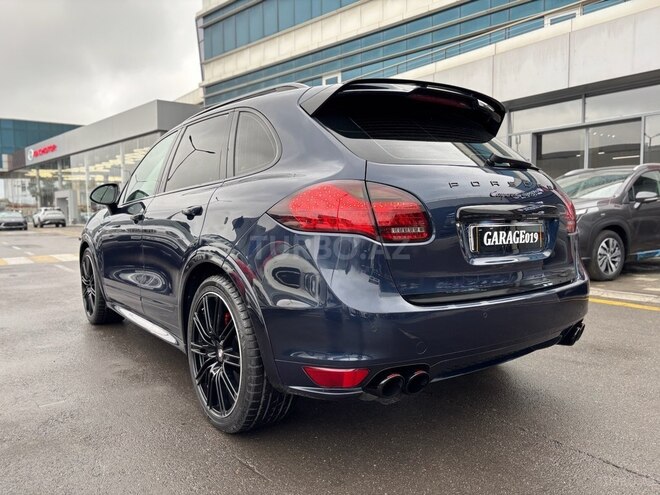 Porsche Cayenne Turbo 2011, 165,000 km - 4.8 l - Bakı