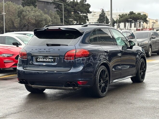 Porsche Cayenne Turbo 2011, 165,000 km - 4.8 l - Bakı