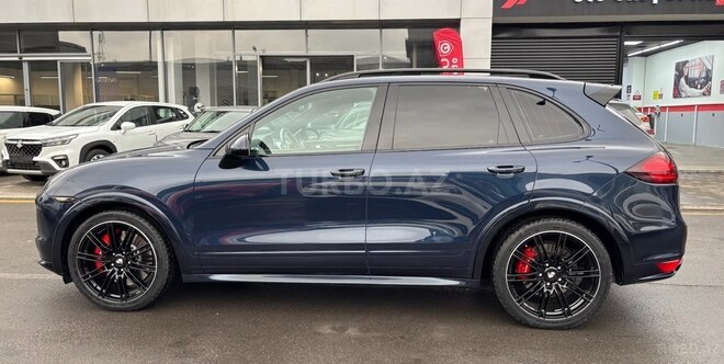 Porsche Cayenne Turbo 2011, 165,000 km - 4.8 l - Bakı