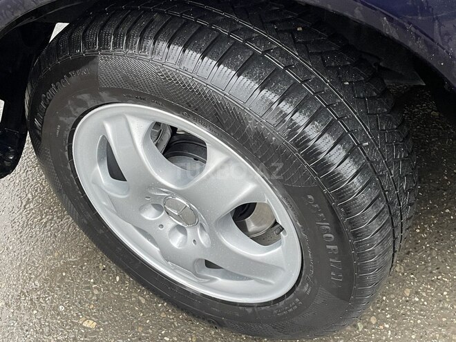 Mercedes ML 320 4MATIC 2002, 243,167 km - 3.2 l - Sumqayıt