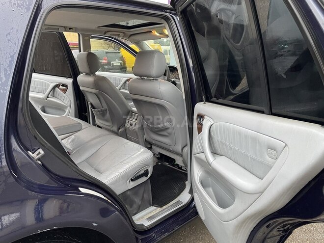 Mercedes ML 320 4MATIC 2002, 243,167 km - 3.2 l - Sumqayıt