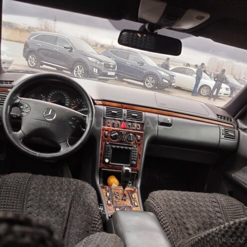 Mercedes E 280 2002, 527,000 km - 2.8 l - Bakı