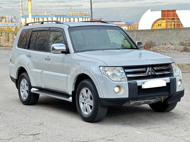 Mitsubishi Pajero 2008, 167,000 km - 3.0 l - Gəncə