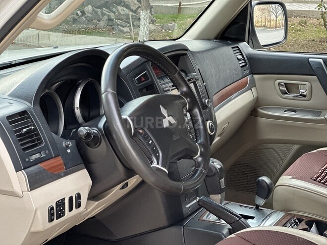 Mitsubishi Pajero 2008, 167,000 km - 3.0 l - Gəncə