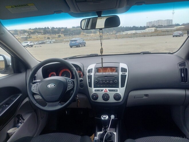 Kia Ceed 2008, 270,000 km - 1.6 л - Bakı