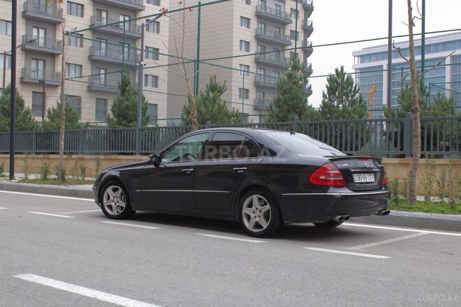 Mercedes E 320 2002, 267,000 km - 3.2 л - Bakı