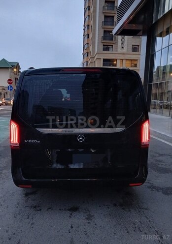 Mercedes V 220 2018, 100,000 km - 2.2 l - Bakı