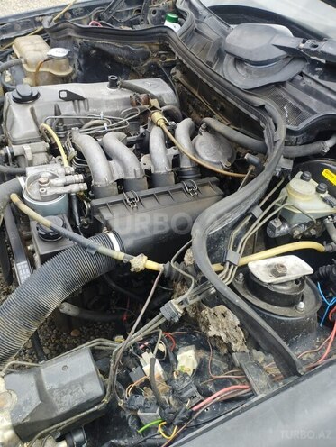 Mercedes E 200 1990, 150,000 km - 2.0 l - Beyləqan