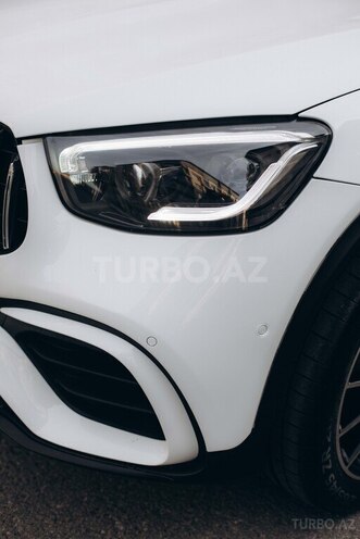 Mercedes GLC 300 4MATIC 2018, 155,000 km - 2.0 l - Bakı