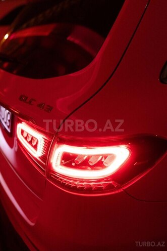 Mercedes GLC 300 4MATIC 2018, 155,000 km - 2.0 l - Bakı