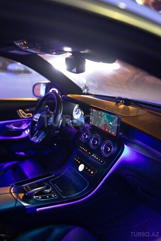 Mercedes GLC 300-18
