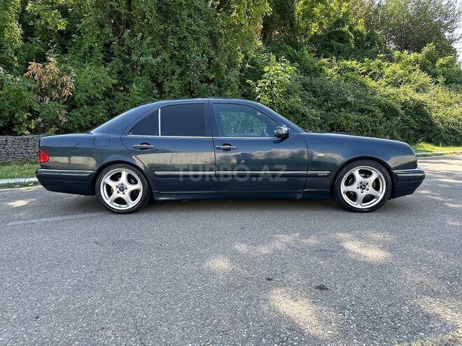 Mercedes E 240 1999, 180,000 km - 2.4 l - Bakı