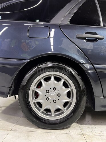 Mercedes C 220 d 2000, 330,000 km - 2.2 l - Bakı