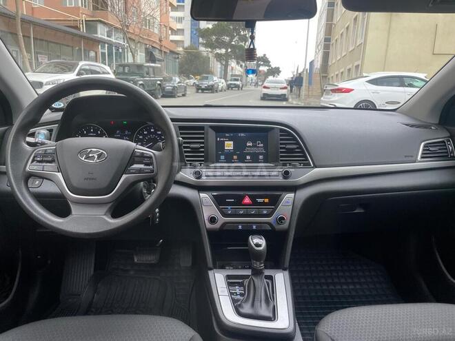 Hyundai Elantra 2018, 102,341 km - 2.0 l - Bakı