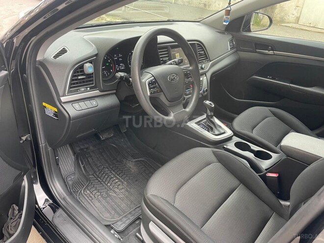 Hyundai Elantra 2018, 102,341 km - 2.0 l - Bakı