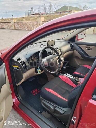Hyundai Elantra 2009, 156,000 km - 2.0 l - Tovuz